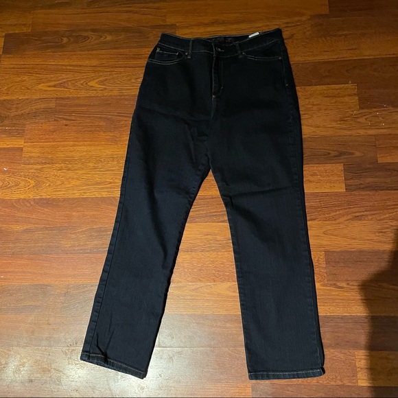 EUC Gloria Vanderbilt Amanda Jeans - Picture 1 of 3